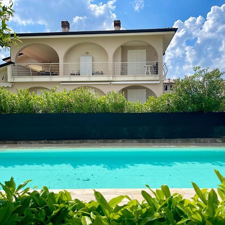 Dimora Di Charme Con Piscina E Giardino,Vicina Alla Spiaggia سيرمِيوني المظهر الخارجي الصورة